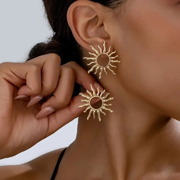 Jewelry - NEW BOHO Sunflower stud earrings, Gold sunflower earrings, gold sun jewelry